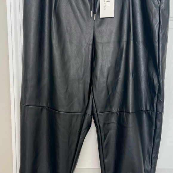H Halston Womens Faux Leather Pull On Jogger Pants - Picture 2 of 3